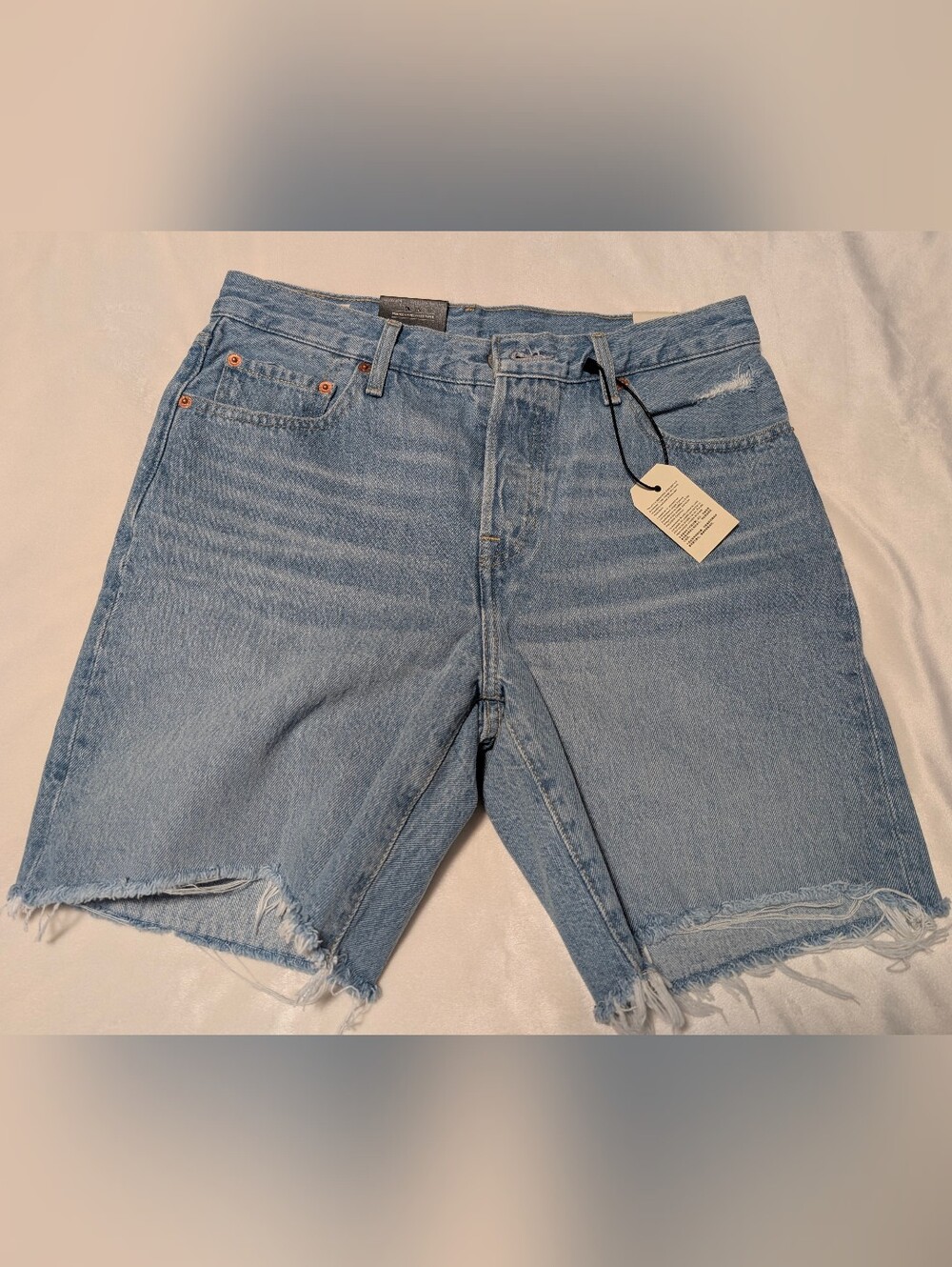 NWT Levi's Premium Womens Ribcage Bermuda High Rise Distressed Denim Shorts - 27